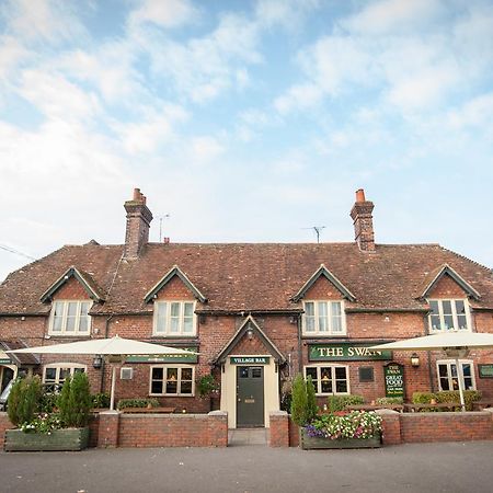 Swan, Thatcham By Marston'S Inns Exterior photo